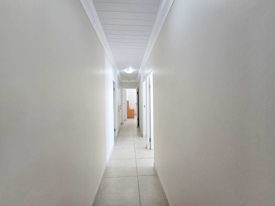 3 Bedroom Property for Sale in Stilbaai Wes Western Cape